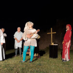 Balade Nocturne Accompagnée Par L'association Des Amis Du Vieux Château (5)